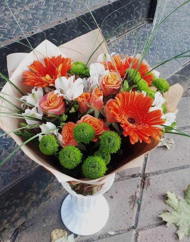 Букет цветов из: Герберы, Хризантемы, Альстромерии и Розы в Томузловском