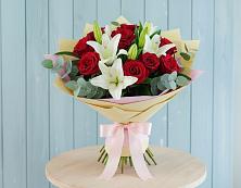 Букет цветов из:  Лилии и Розы в Томузловском
