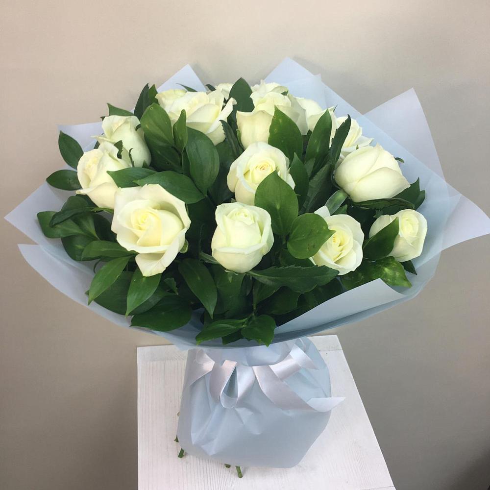 Букет 15 Белых роз Проуд в Томузловском