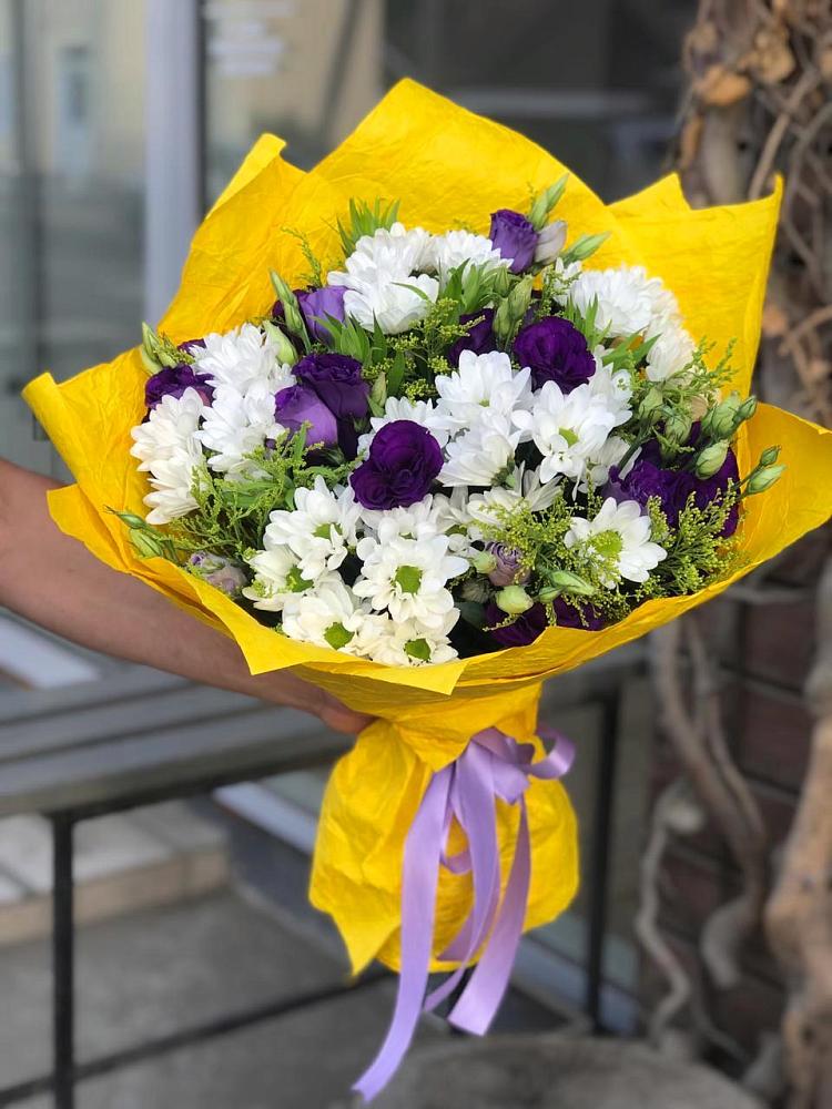 Букет цветов из: Ирисы, Хризантемы и Ромашки в Томузловском
