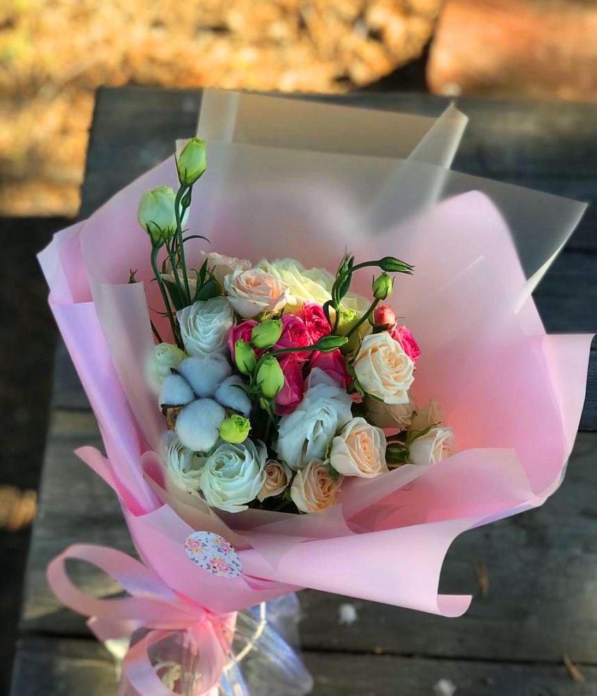 Букет цветов из: Розы и Лизиантусы в Томузловском