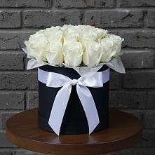 Цветочная композиция из Розы в шляпной коробке #REPLACE_PRED# Томузловском